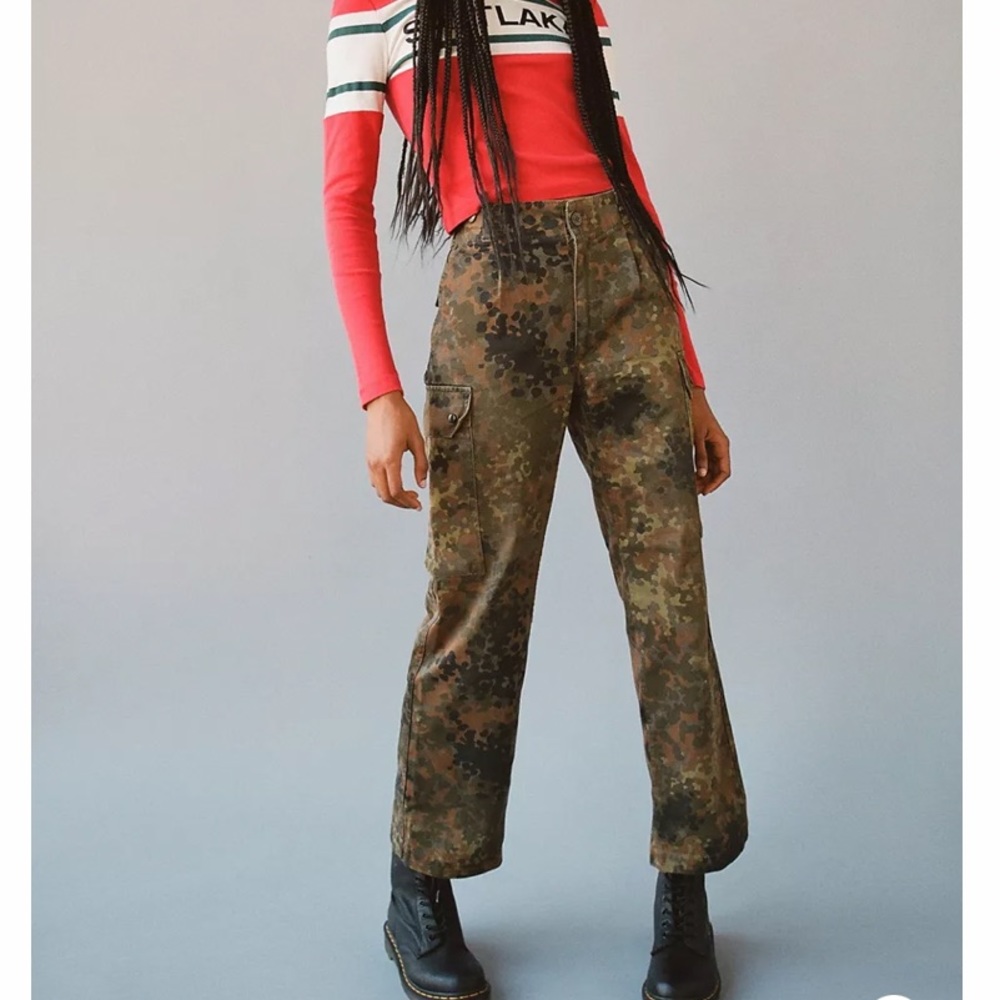 Camo cargo high waisted pants